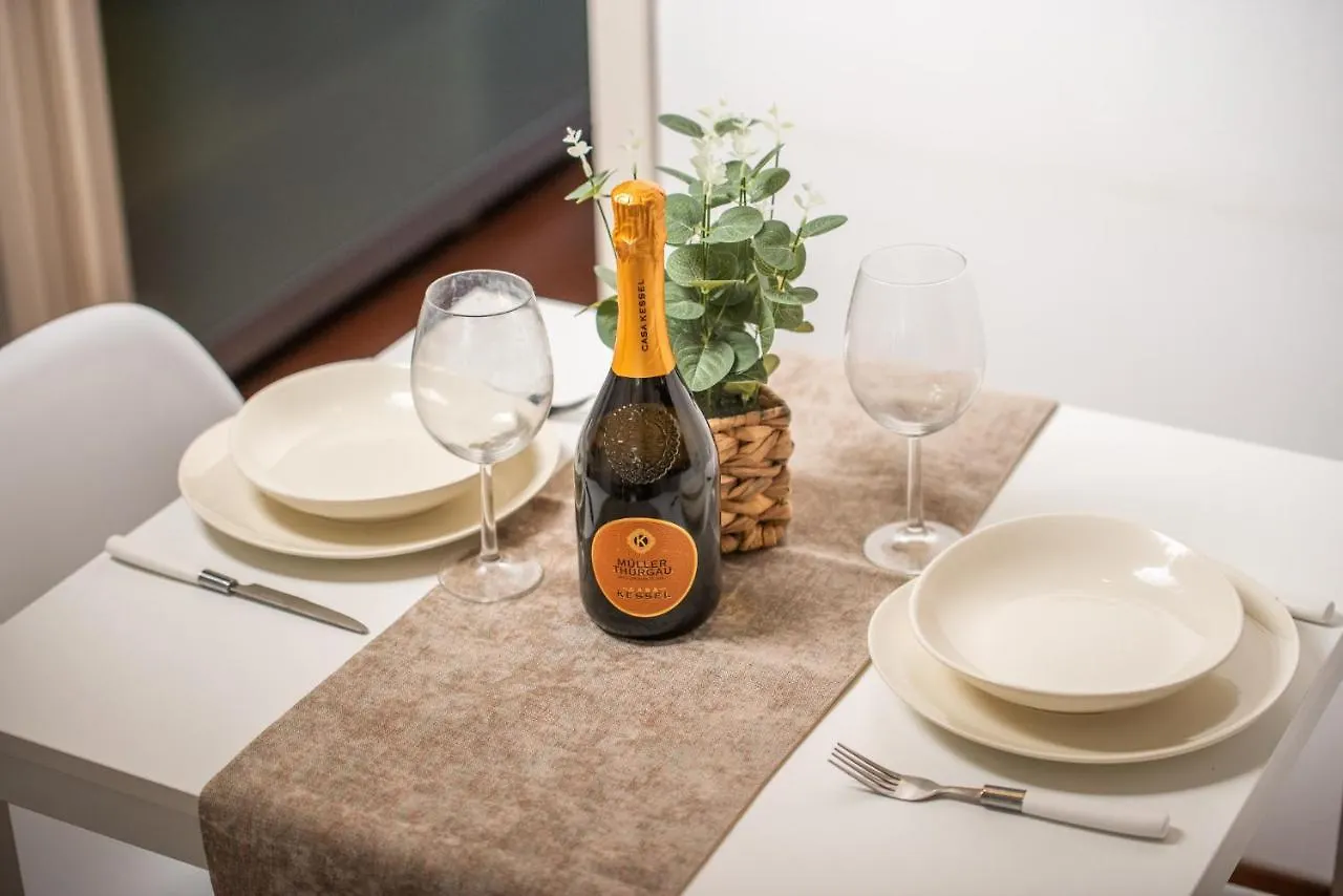 {Corso Sempione - Citylife} - Wi-Fi / Netflix /Mm5 Milan Apartment